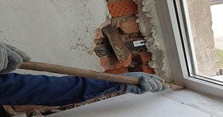 Демонтаж оконных откосов по выгодной цене от 522 руб. в Красногорске - Сварной-Крр